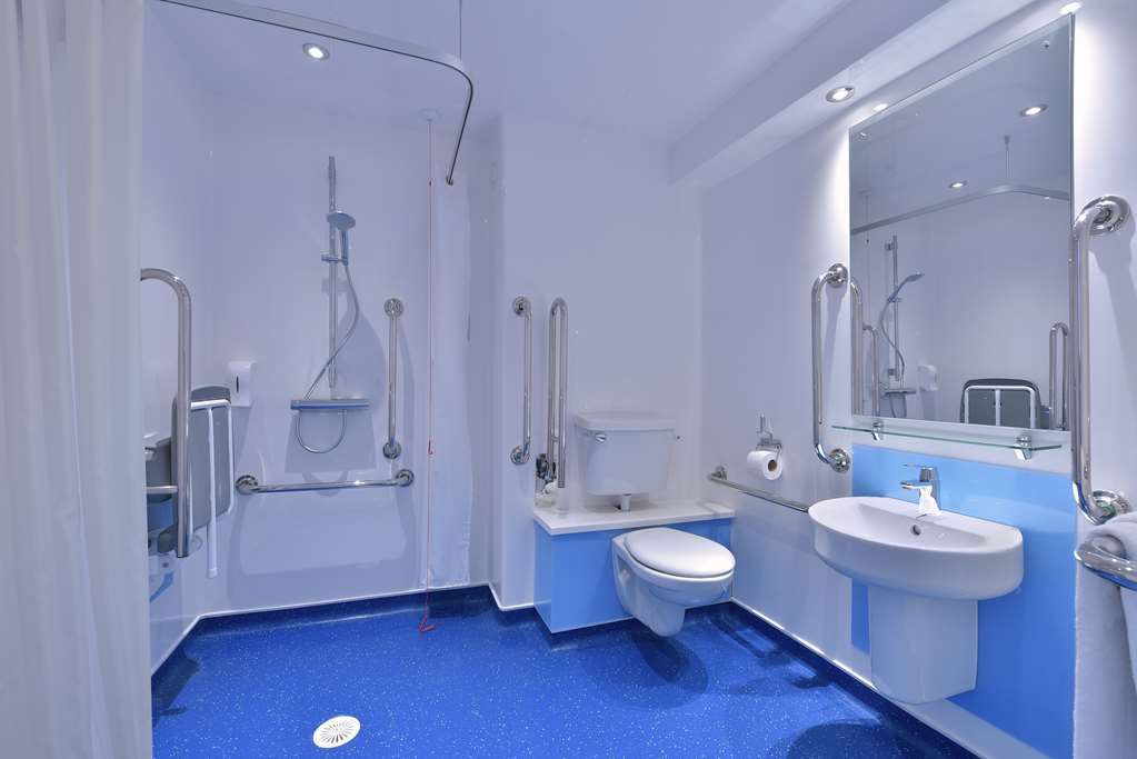 Travelodge High Wycombe Central Номер фото